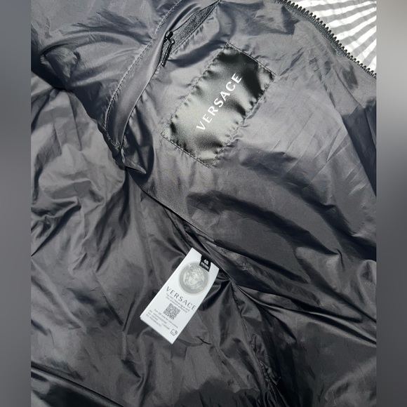 Versace puffer down jacket - Picture 8 of 9